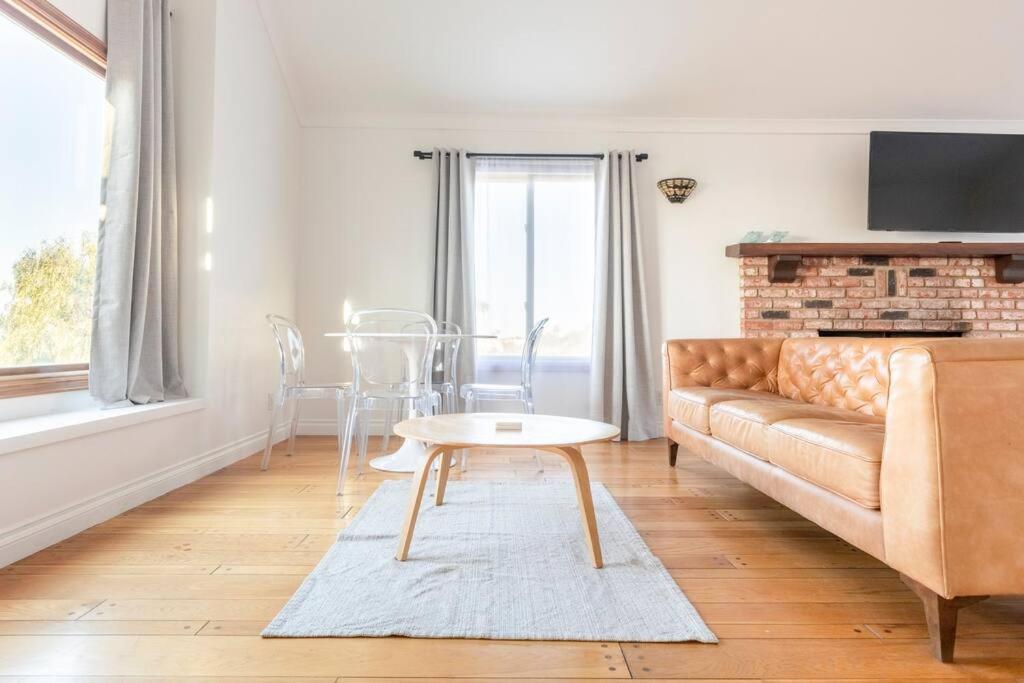 30 Pct Off!! Limited Time! Zen Guest Suite, Near & Hiking Trails, Location Appartement *