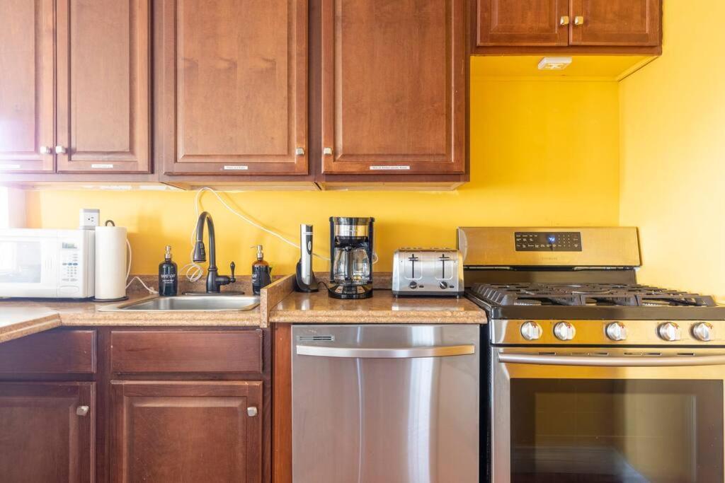 Appartement 30 Pct Off!! Limited Time! Zen Guest Suite, Near & Hiking Trails, Location